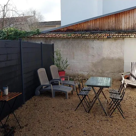 A La Belle Etoile Vakantiehuis Montbrison
